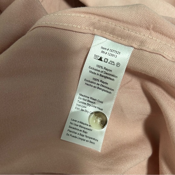 JACHS GIRLFRIEND• Short Sleeve Blush Blouse - Picture 6 of 11